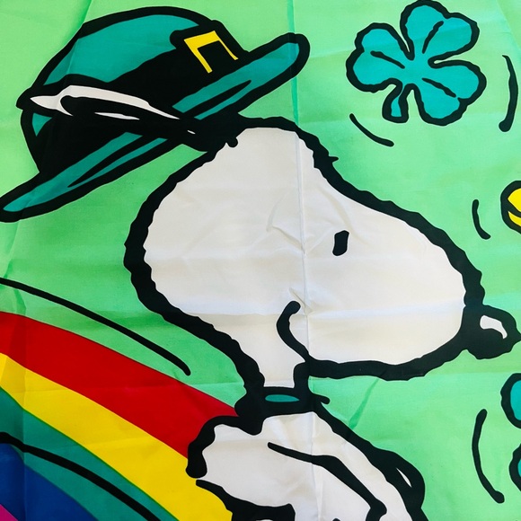 Snoopy St. Patrick's Day Vintage Rainbow Pot of Gold Shamrock Flag 41" x 29" - Picture 2 of 14